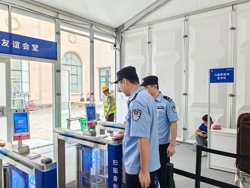 2024上海书展明日开幕 志愿者现场助力，购票咨询无忧